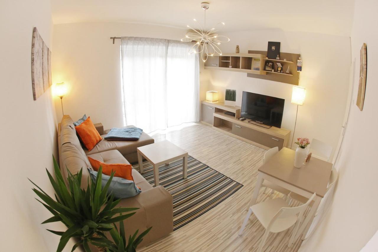 The Flat - Old Town - Center Apartman Zára Kültér fotó